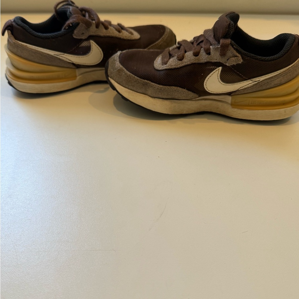 Nike Kids Brown and White Sneakers